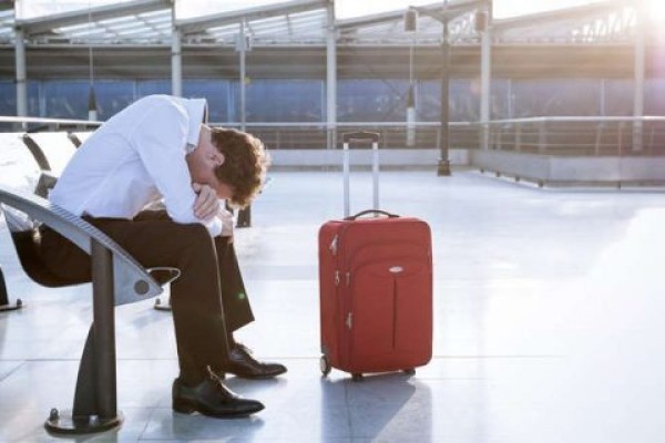 Bạn nên làm gì khi bị mất hộ chiếu ở nước ngoài?